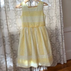 Sunshine yellow dress, bow in back
